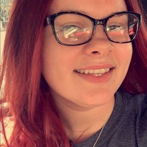 Meet your Posher, Rebekah